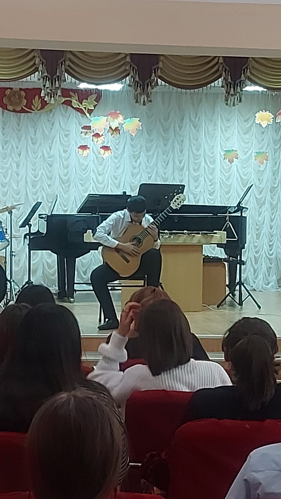 Нажмите, чтобы расширить картинку musika_vokrug_4.jpg